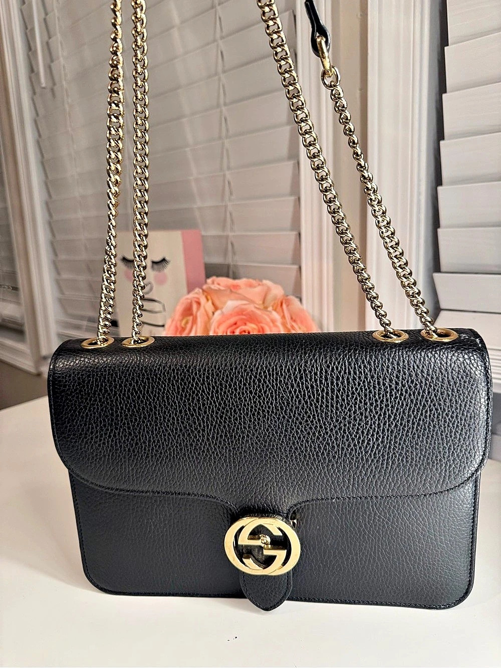 Gucci Interlocking G Chain Shoulder Bag in Black